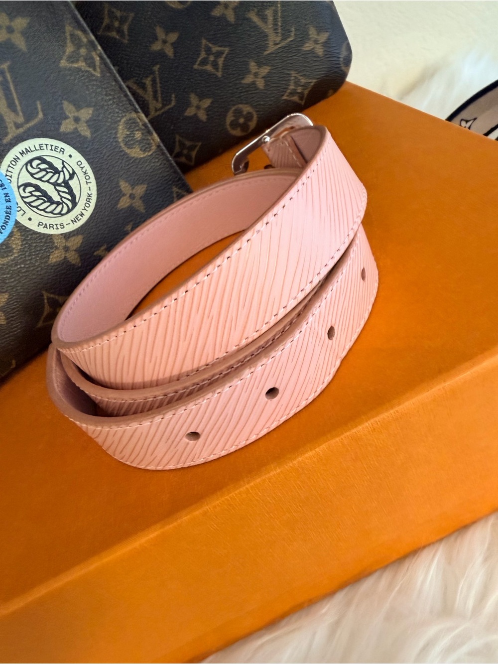 Louis Vuitton Pink Epi Belt - Picture 7 of 9